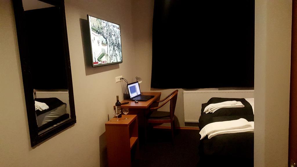Hotel Austur Reydarfjordur Esterno foto