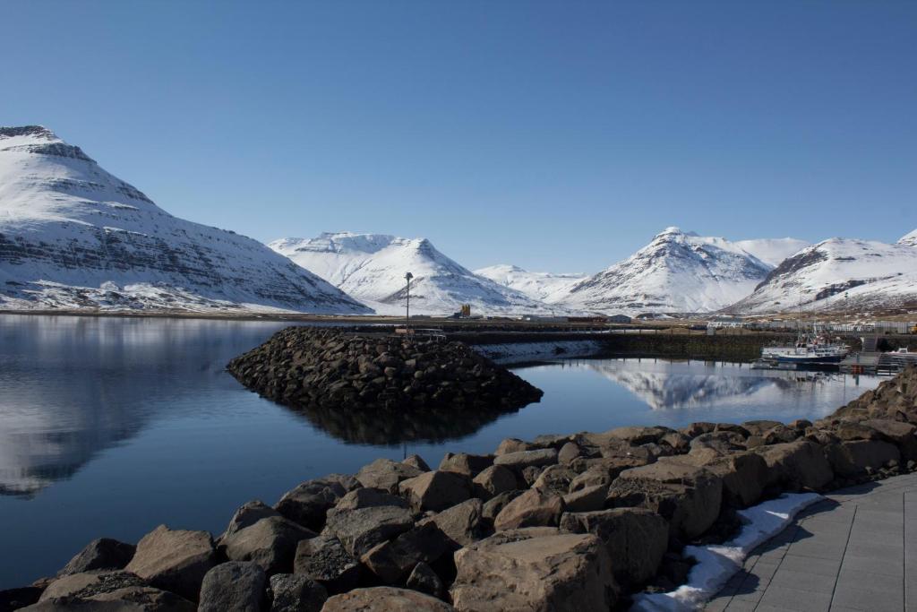 Hotel Austur Reydarfjordur Esterno foto