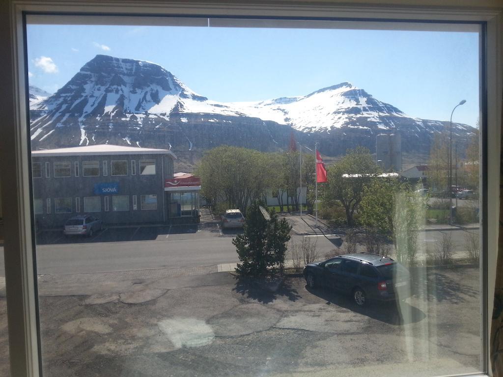 Hotel Austur Reydarfjordur Esterno foto